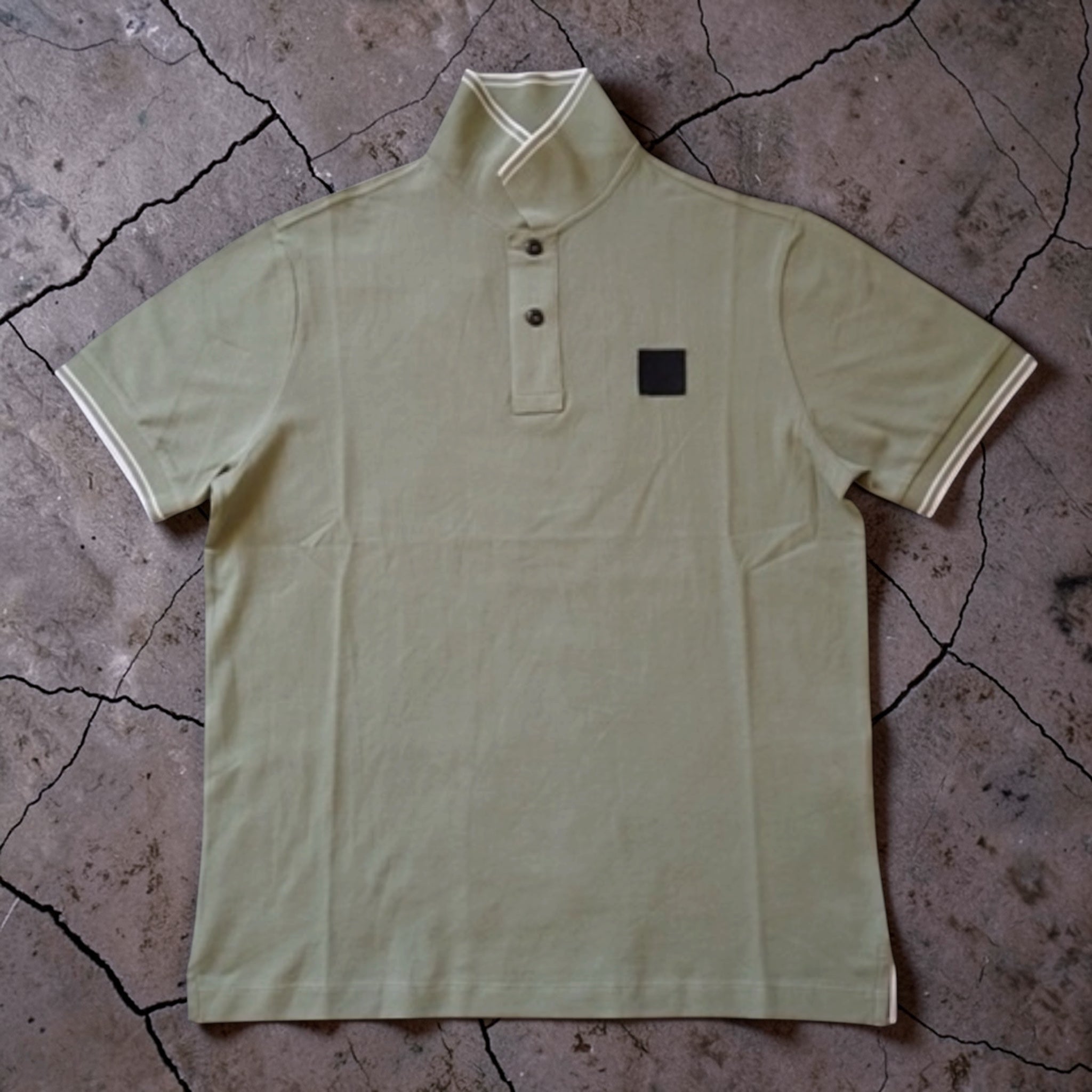 Polo Stone Island negro